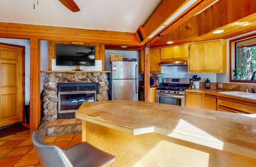 Timber Cove House | Off-the-grid tower retreat with private hot tub & scenic deck - dog-friendly