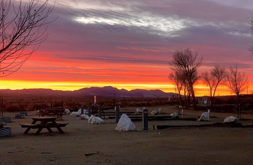 Olancha RV Rental | Olancha Lakeside Tent Site #5 Near Lone Pine