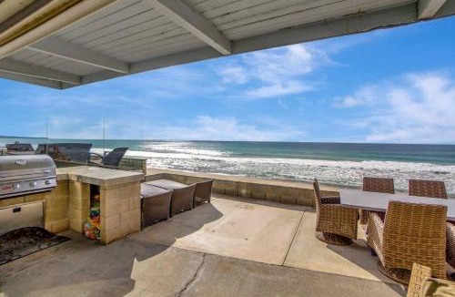 Capistrano Beach House | ON THE SAND! Private Beach! OCEAN FRONT HOT TUB!