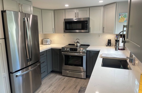 Desert Hot Springs Cottage | ONE BEDROOM HOUSE located on 5 acres in a serene PRIVATE Palm Oasis!
