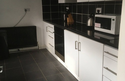 Kidderminster House | One Bedroom Maisonette with Terrace, Kidderminster