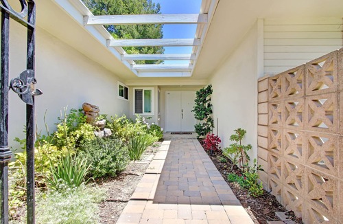 Woodland Hills House | Open & airy, mid-century ranch home with views!