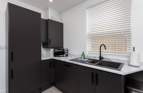 Southsea House | Open Mind Property - 3 Bedroom | Henderson Lodge