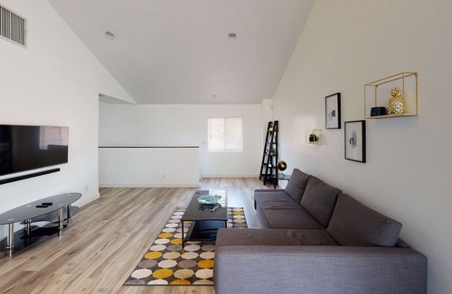 North Tustin House | Opuluxe Disneyland Getaway Unit 2