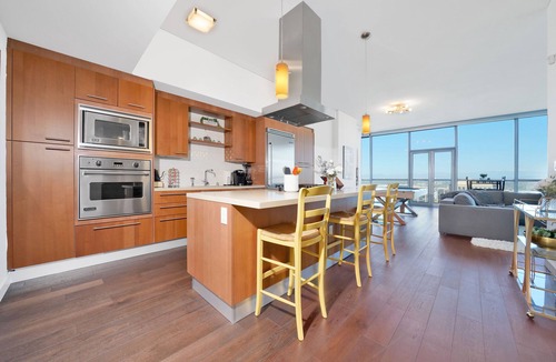 Santa Ana Apartment | Orange County Luxury Apartment