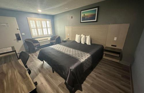 Orange Hotel | Orange Tustin Inn in Orange