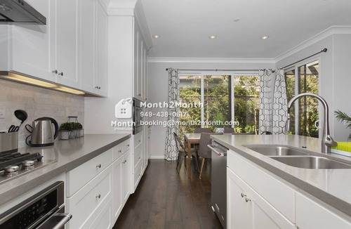 Orchard Hills House | Orchard Hills Coral on Rodeo #7110