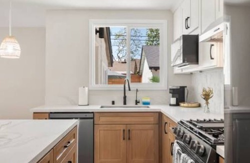 The Plaza House | Ostrom · Modern heated pool&spa + 5 mi to beach