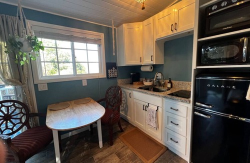 Fernwood House | Outdoor Clawfoot, Hot Tub, Deck - The Farmhouse