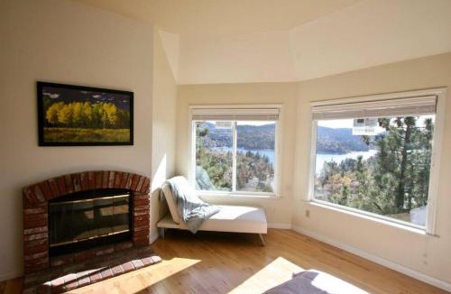 Lake Arrowhead Villa | Outrageous Lake View Villa pets ok