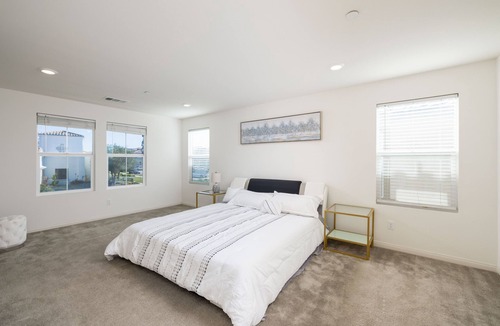 Upland House | Over 2000 SQFT House, Gym, Pool