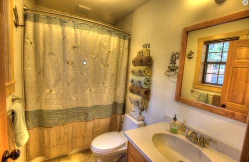 Foresta Cabin | Owl Moon Cabin - Rare jewel of a cabin located inside Yosemite National Park
