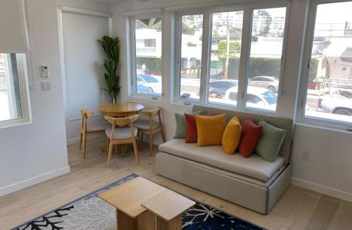 Santa Monica Canyon Apartment | Pacific Coast Suites - Oceanfront Living