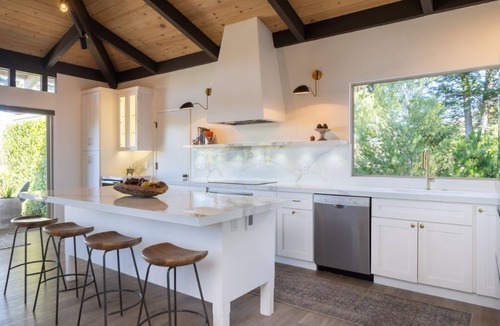Carmel Highlands House | “Pacific Horizons” hot tub, ocean views, Gateway to Big Sur