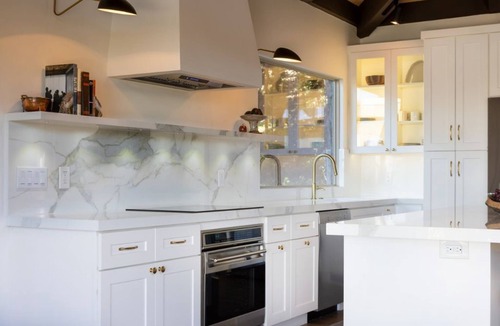 Carmel Highlands House | “Pacific Horizons” hot tub, ocean views, Gateway to Big Sur