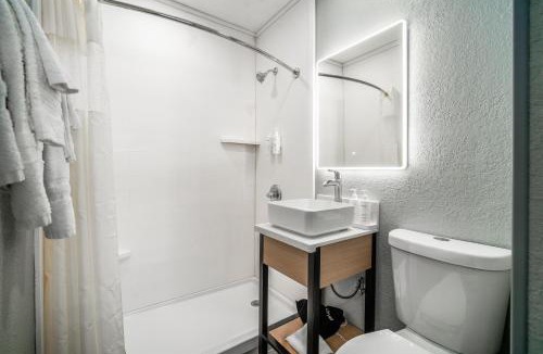 Fort MacArthur Hotel | Pacific Inn and Suites