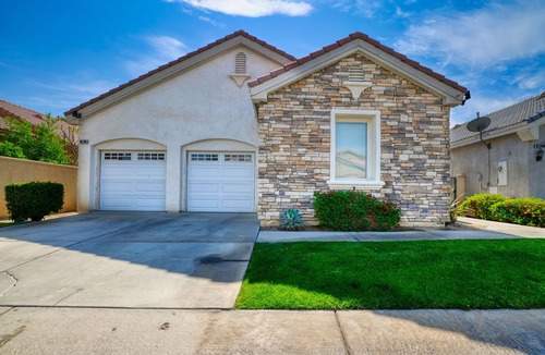 Indio House | Painted Canyon, Joshua Tree, Coachella, and You