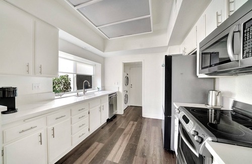 Laguna Niguel House | Palm Court - POOL! Fireplace! 10 Minutes to Beach! Come Explore Laguna Niguel!