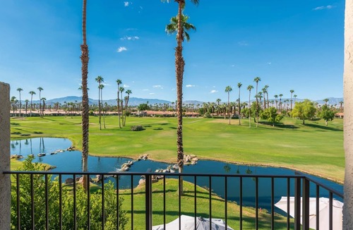 Palm Desert Condo | Palm Desert Retreat w/Fantastic View of Golf Course, Lakes and Mountains - 3 Bed