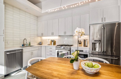 Palm Desert House | Palm Desert Velo - Modern Condo w Spa