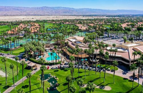 Palm Desert Villa | Palm Valley Full Access to Golf, Tennis, and Pickle Ball- Luxury 3 King Beds 3 Full Baths