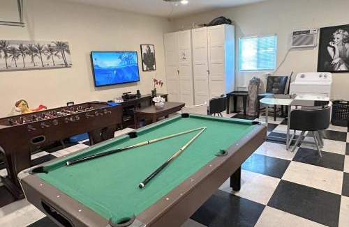 Southwest Anaheim House | Palm Villa Disneyland Pool 4 Bedroom 3 Bath HotTub
