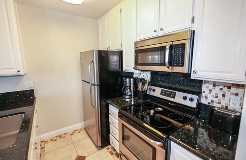 Townsite Condo | Panoramic Ocean View. Luxury Remodel! Washer and Dryer in condo. G313 North Coast Village