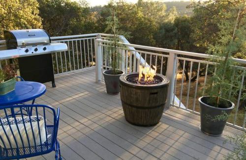 Mariposa House | Papillon Cellars - The Loft