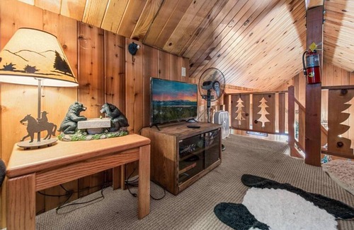 Whispering Forest House | Paradise Cabin