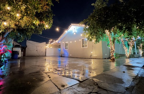 Compton House | Paradise Home in Compton