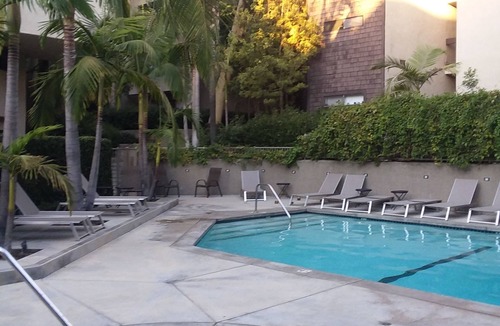 West Hollywood Condo | Paradise in the city