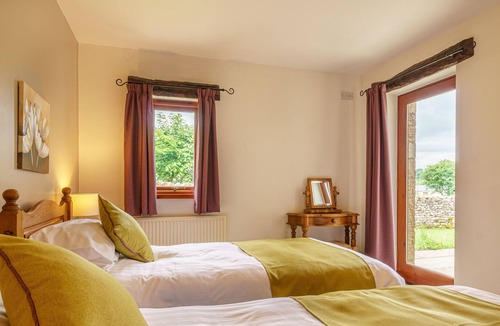 High Bentham Cottage | Parkside Cottage - a cottage that sleeps 6 guests in 3 bedrooms