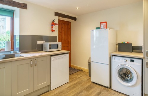 High Bentham Cottage | Parkside Cottage - a cottage that sleeps 6 guests in 3 bedrooms