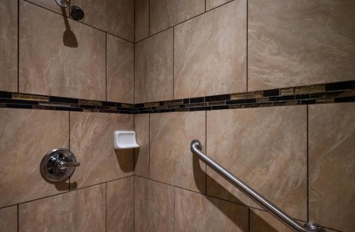 South Wrigley Hotel | Parkside Inn