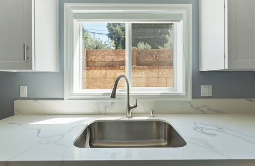 Lamanda Park House | Pasadena 3BR Townhome Ideal for Long Stays