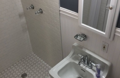 North Arroyo House | Pasadena Guest House near Rose Bowl