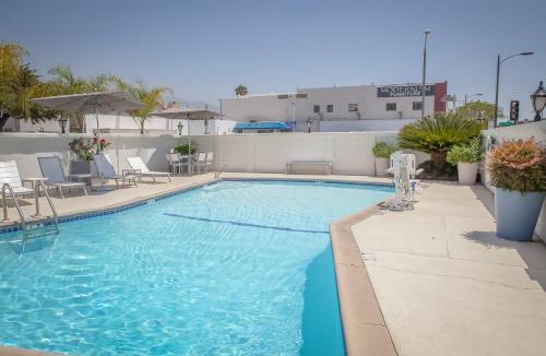 Pasadena Hotel | Pasadena Rose & Crown Hotel