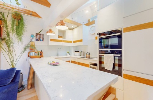 Frognal and Fitzjohns Apartment | Pass the Keys | Elegant flat in trendy Hampstead