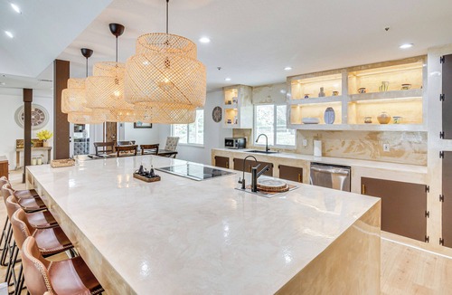 Agua Dulce House | Patio, Fire Pit & Hillside Views: Agua Dulce Home