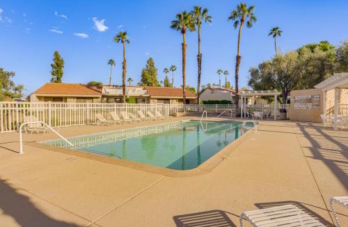 Palm Desert Apartment | Patio, Grill and Pool Access Palm Desert Retreat!