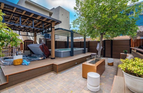 North Pacific Beach House | PB Compound Getaway, Steps to Surf and Sand