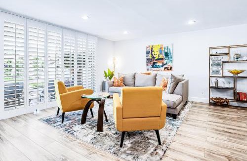 Palm Desert Apartment | PD Retreat Permit# STR2022-0253
