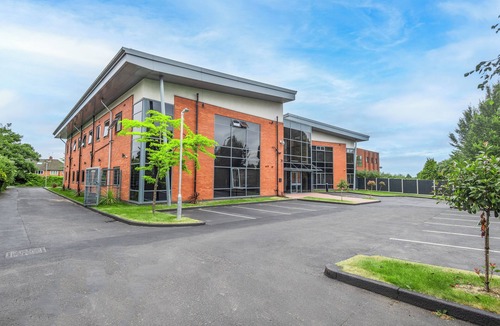 Bloxwich Apartment | Peaceful 1-bedroom apartment in charming Birmingham city center