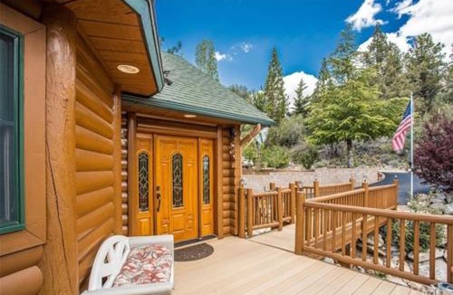 Whispering Forest House | Peaceful Cabin Home with Breathtaking View!