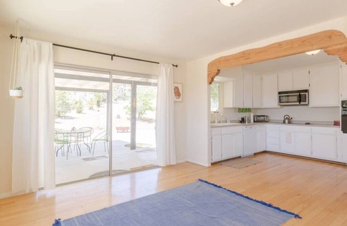 Yucca Valley House | Peaceful desert ranch house retreat set on 2+ boulder filled acres with views