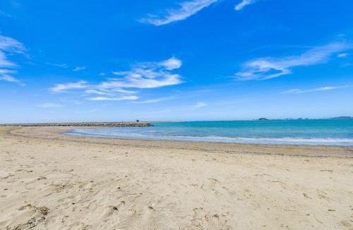 Eureka House | Peaceful Eureka Beach Cottage with 30-Foot Dock