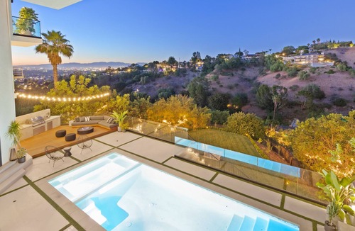 Studio City House | peaceful luxury retreat☁️pool+view+yard+musicstudio+gym☁️not your average rental