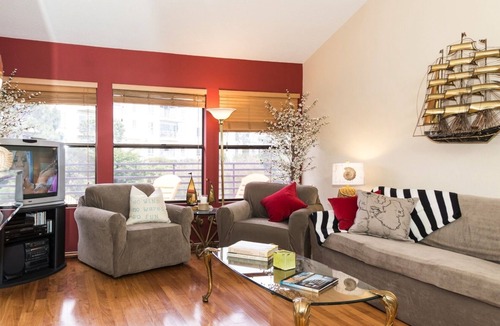 Santa Ana Heights Condo | Peaceful Sunny Beach-Adj Dual Master PENTHOUSE Family Friendly Condo