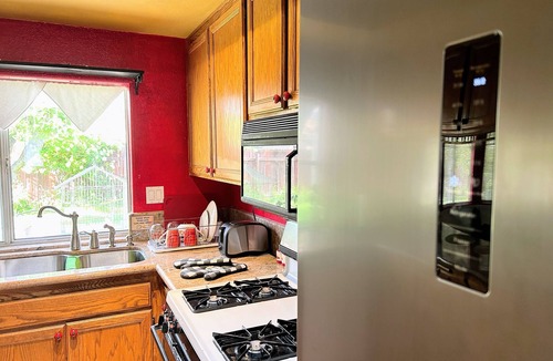 Hemet House | Peach Blossom Country House