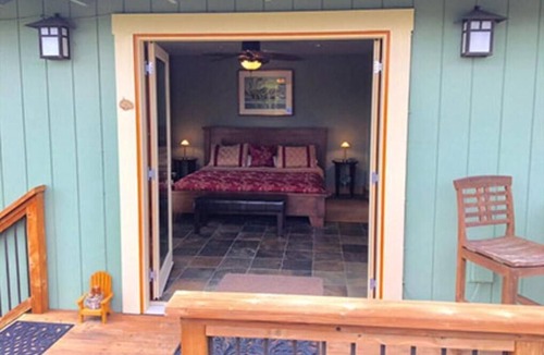 Sebastopol Bed & Breakfast | Pearlessence Vineyard Inn/Ginkgo Room/